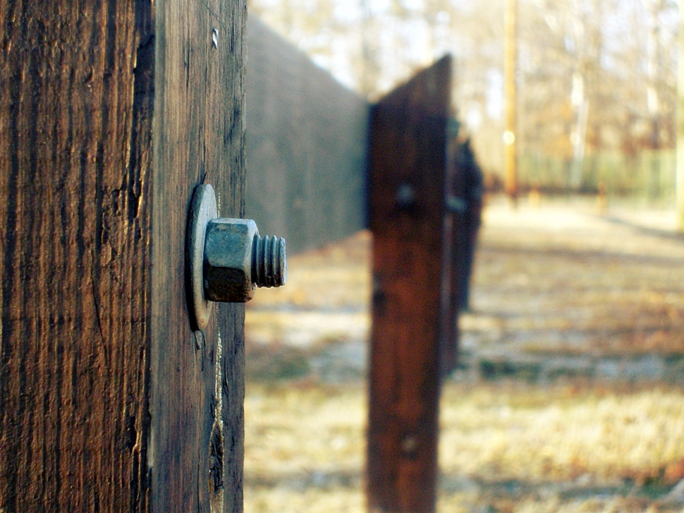 bolt on wood standing log preview